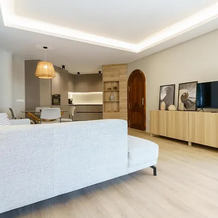 Luxury Costa Apartment